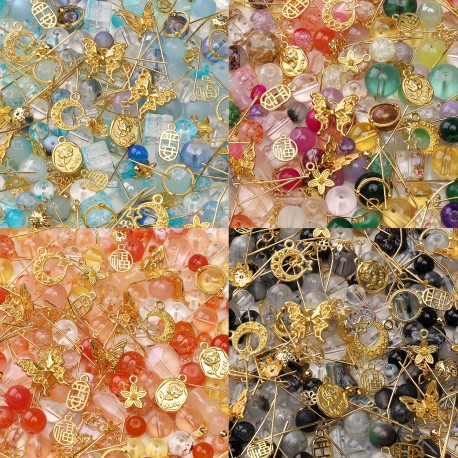 PERLES AVEC BRELOQUES DOREES 50G/SACHET